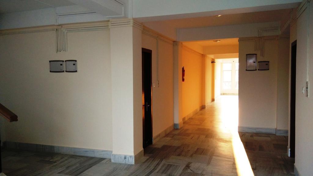 Polo Tura Hotel Eksteriør bilde