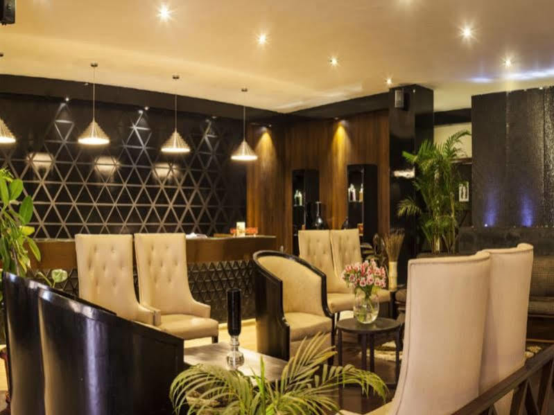 Polo Tura Hotel Eksteriør bilde